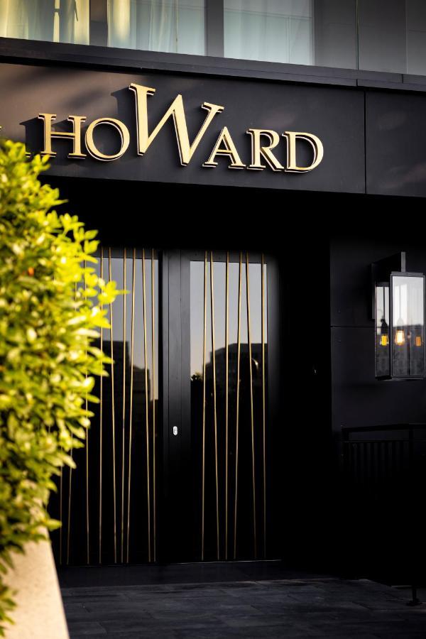 Howard Sur Seine - Asnieres Paris La Defense Exterior photo