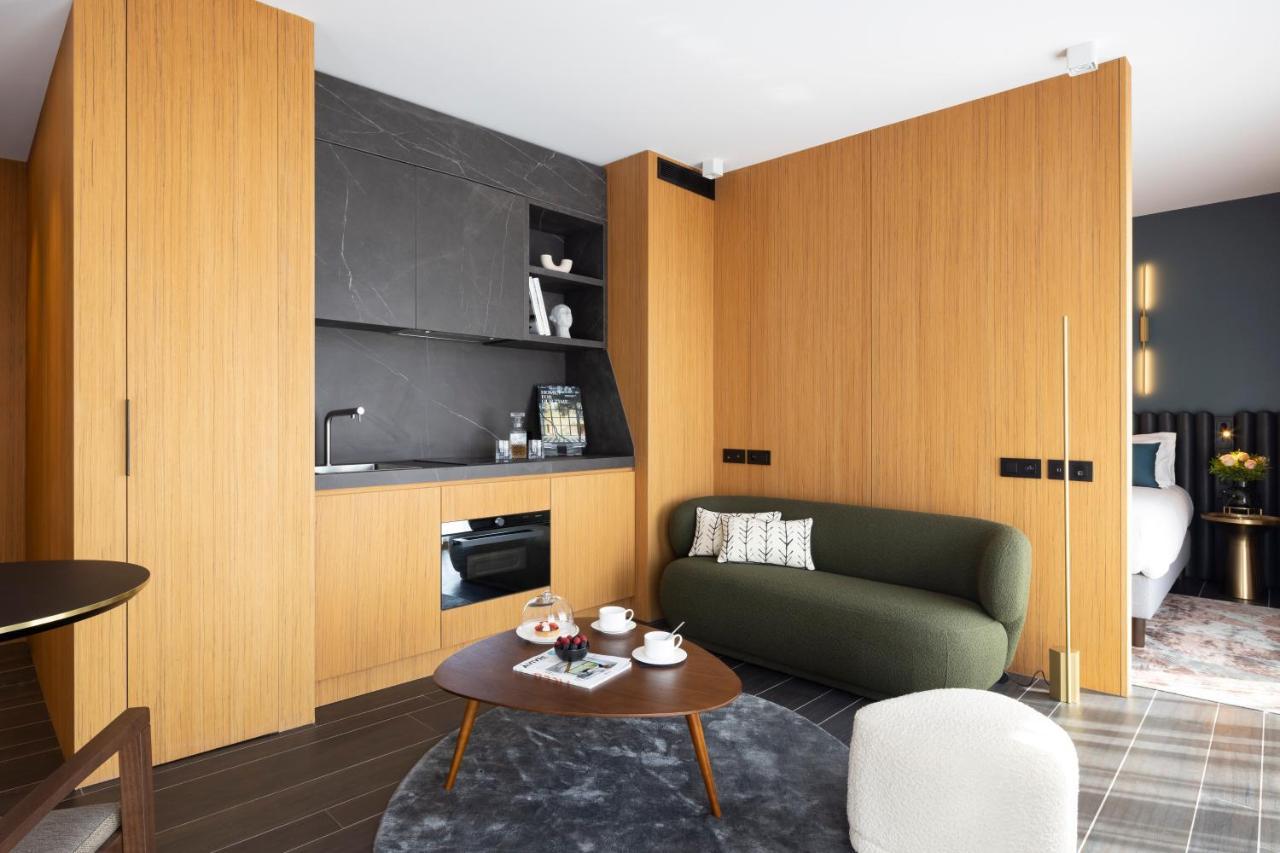 Howard Sur Seine - Asnieres Paris La Defense Exterior photo